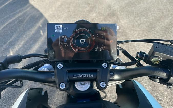 2023 300NK - CFMOTO