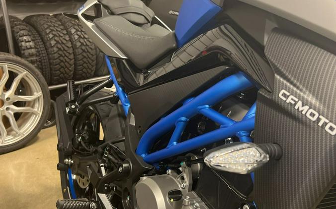 2023 300NK - CFMOTO