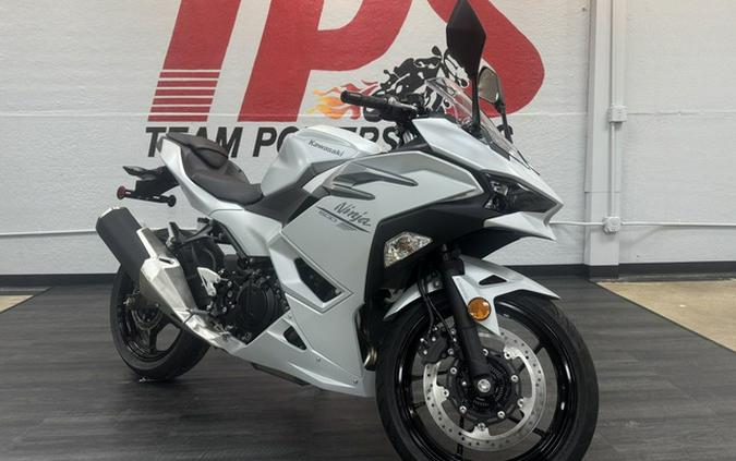 2025 Kawasaki Ninja 500 ABS