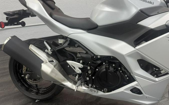 2025 Kawasaki Ninja 500 ABS