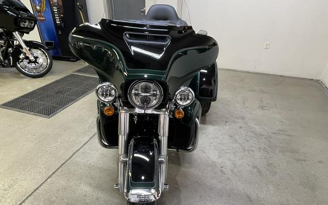 2024 Harley-Davidson® FLHTCUTG - Tri Glide® Ultra