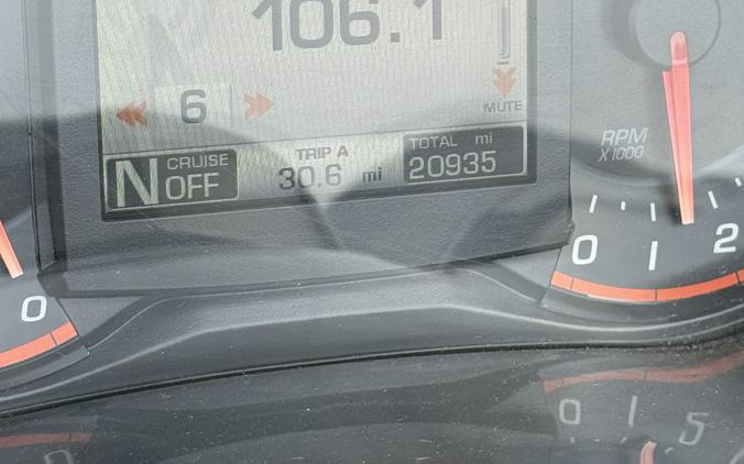 2013 Can-Am Spyder® ST-S SE5