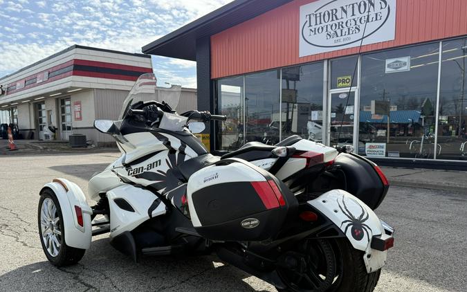 2013 Can-Am Spyder® ST-S SE5