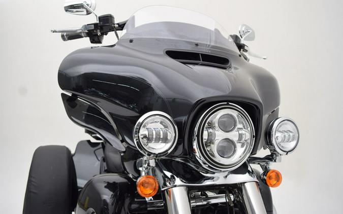 2018 Harley-Davidson Trike FLHTCUTG - Tri Glide Ultra