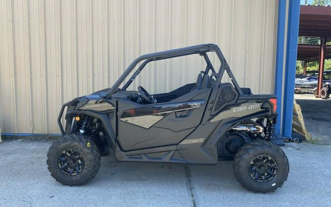 2023 Can-Am Maverick Trail DPS 1000