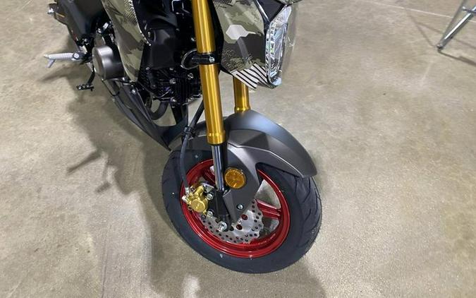 2025 Kawasaki Z125 PRO Cypher Camo Beige