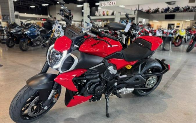 2025 Ducati Diavel V4
