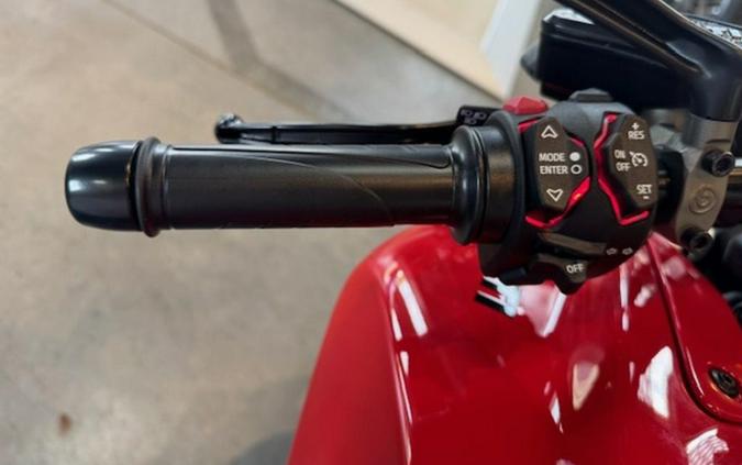 2025 Ducati Diavel V4