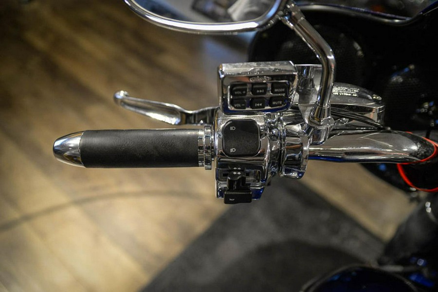 2014 Yamaha Roadliner S