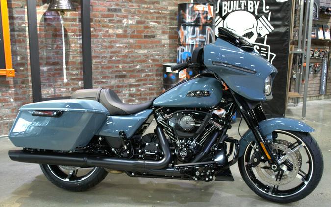 FLHX 2024 Street Glide®