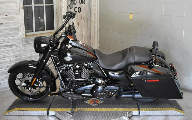 2022 Harley-Davidson® FLHRXS - Road King® Special