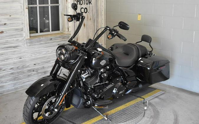 2022 Harley-Davidson® FLHRXS - Road King® Special