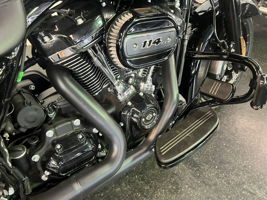 2022 Harley-Davidson Street Glide Special Vivid Black FLHXS