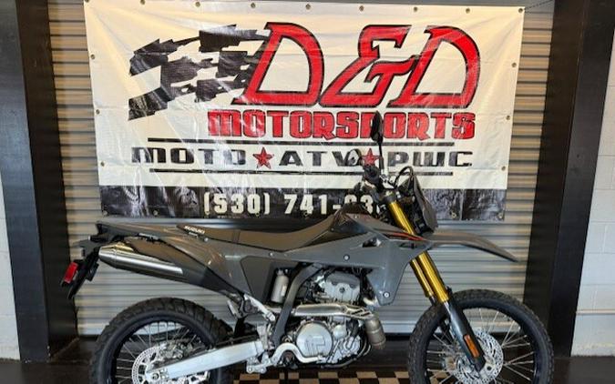 2025 Suzuki DR-Z 4S Base