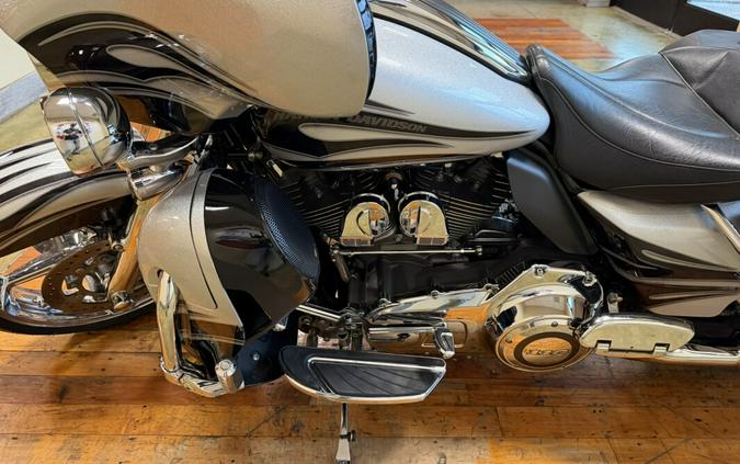 Used 2015 Harley-Davidson CVO Street Glide Grand American Touring Motorcycle For Sale Near Memphis, TN