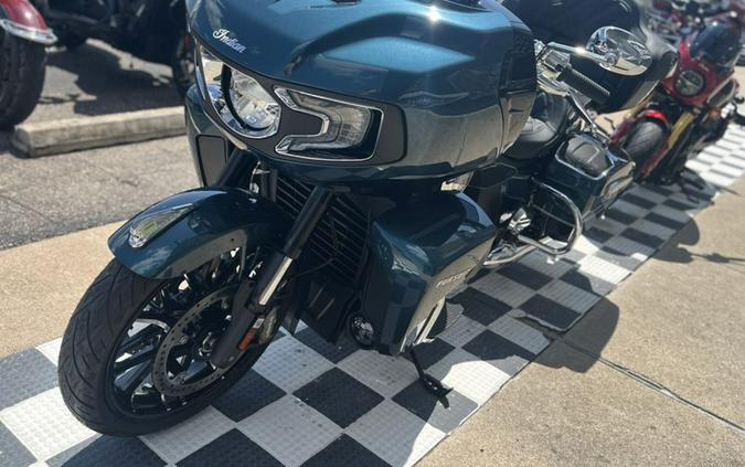 2026 Indian Motorcycle® Pursuit® Limited 112 w/PowerBand Audio Cascade Green with Black Metallic