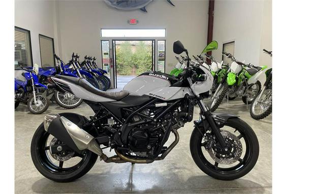 2019 Suzuki SV650X Review (15 Fast Facts)