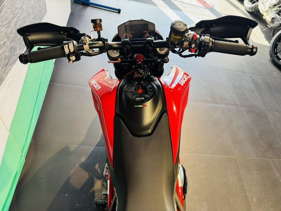 2021 Ducati Hypermotard 950 Ducati Red