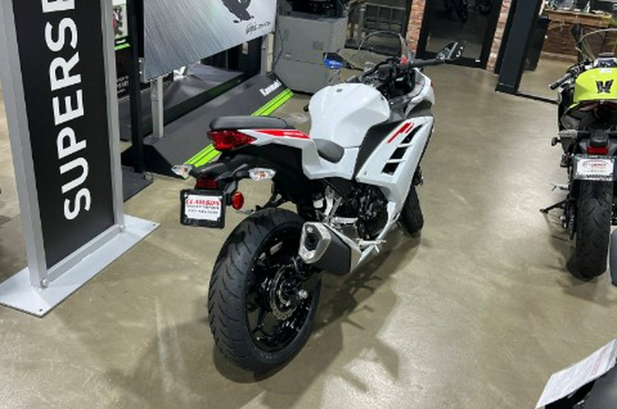 2026 Kawasaki Ninja® 300 ABS
