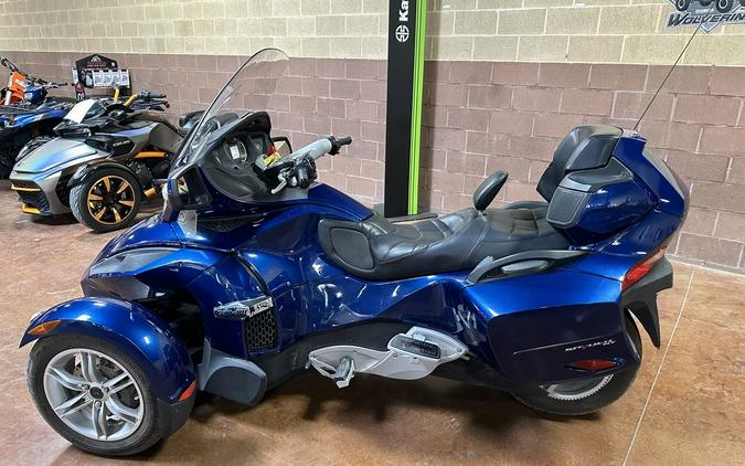 2010 Can-Am® Spyder Roadster RT