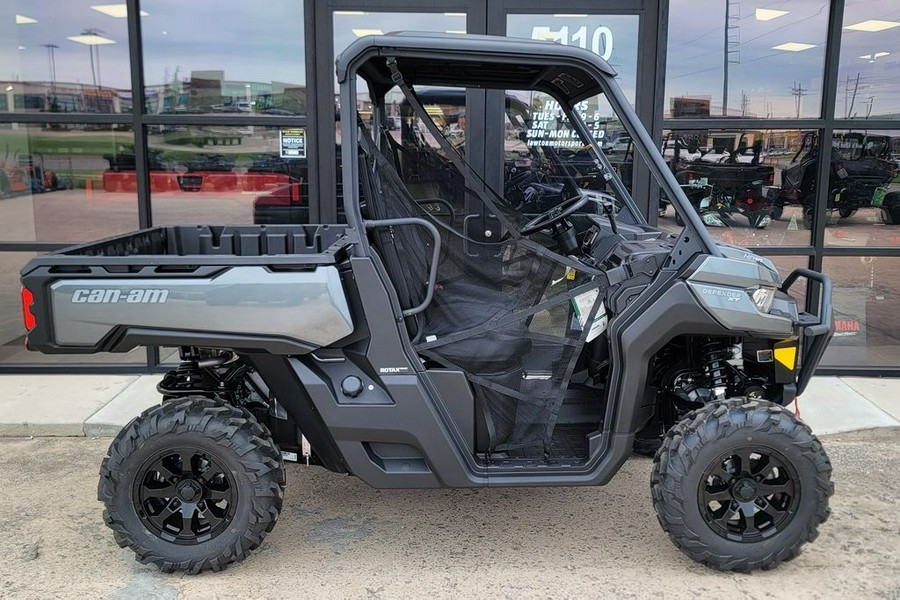 2024 Can-Am® Defender XT HD10