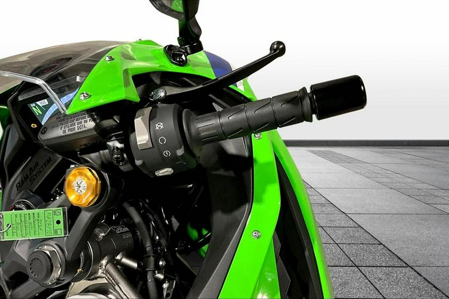 2024 Kawasaki Ninja® ZX™-4RR ABS