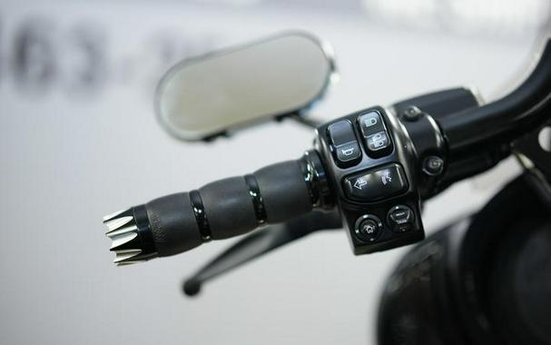 2018 Harley-Davidson® FLHXS - Street Glide® Special