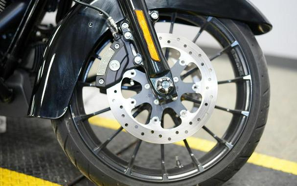 2018 Harley-Davidson® FLHXS - Street Glide® Special