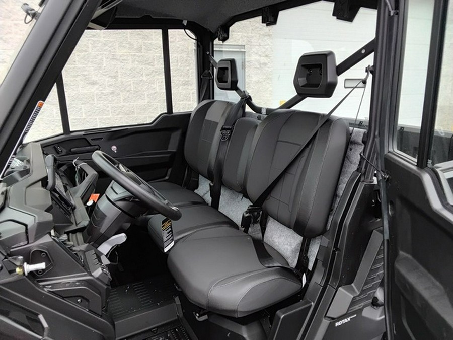 2026 Can-Am Defender XT CAB HD11 With 10.25 In.Display