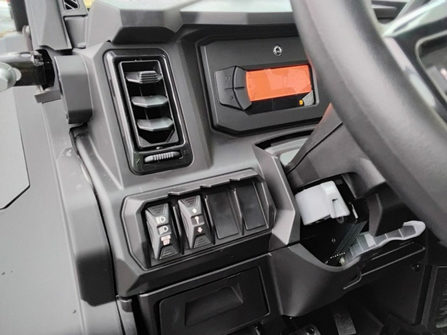 2026 Can-Am Defender XT CAB HD11 With 10.25 In.Display