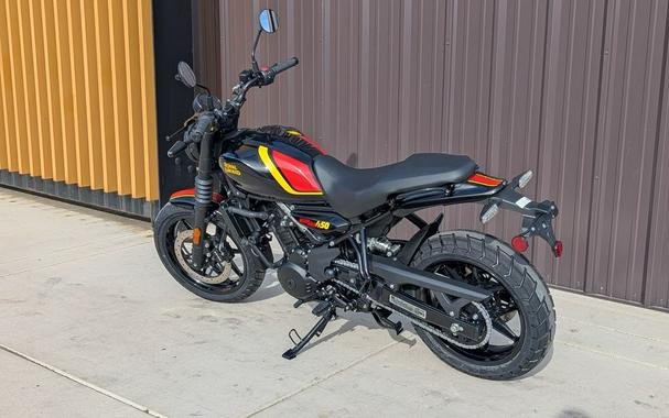 2026 Royal Enfield Guerrilla 450 Playa Black