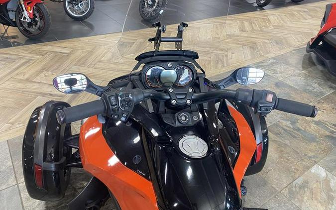 2015 Can-Am® Spyder® F3 S 6-Speed Semi-Automatic (SE6)