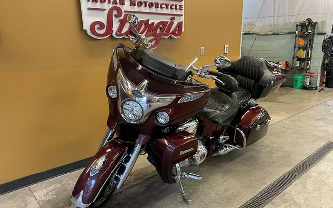2022 Indian Roadmaster Maroon MetallicCrimson Metallic