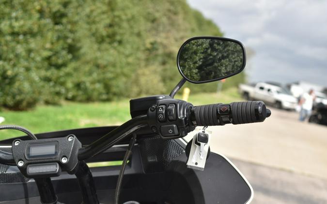 2023 Harley-Davidson® Low Rider® ST