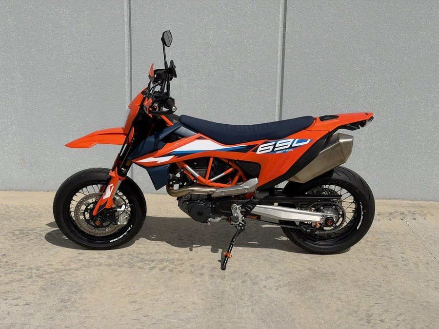 2024 KTM 690 SMC R