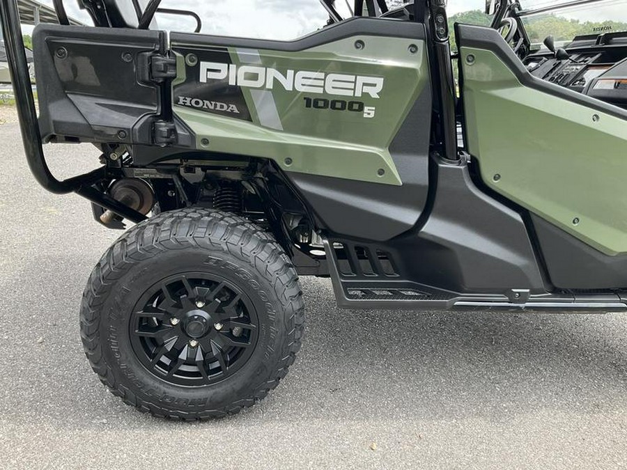 2022 Honda® Pioneer 1000-5 Deluxe