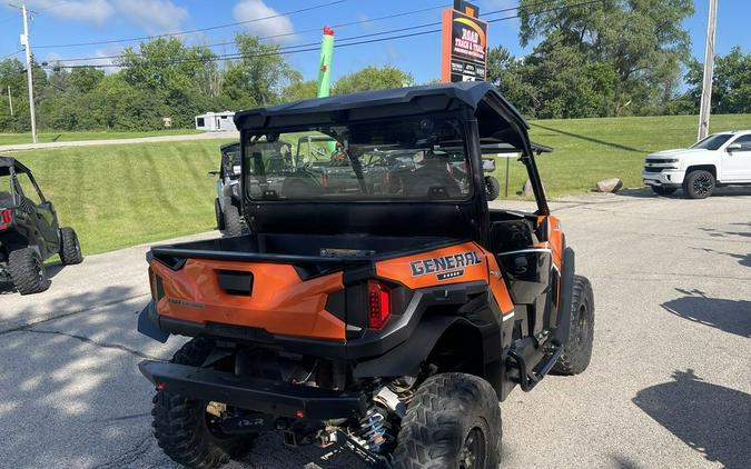 2016 Polaris® General™ 1000 EPS Deluxe Orange Burst