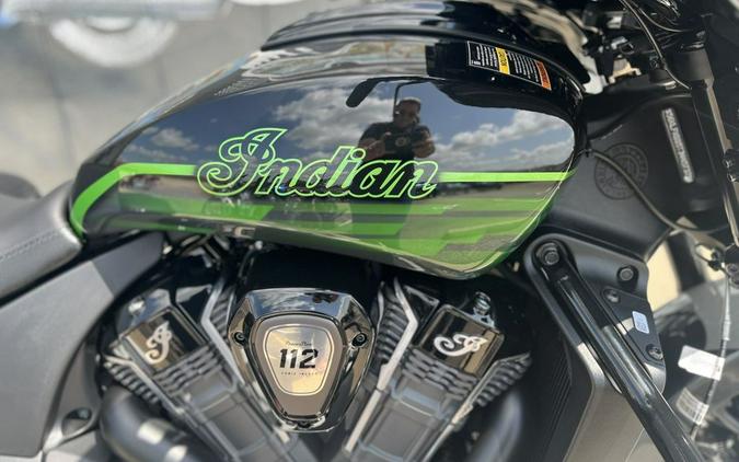2026 Indian Motorcycle® Chieftain PowerPlus Dark Horse Signature Series Abyss Metallic / Cypher Gr
