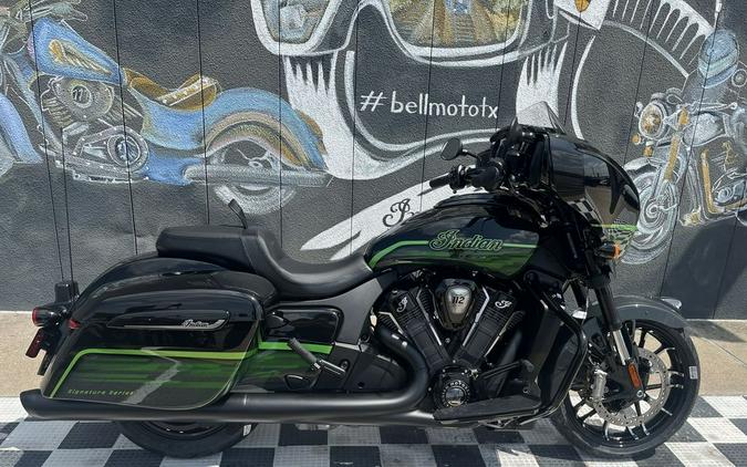2026 Indian Motorcycle® Chieftain PowerPlus Dark Horse Signature Series Abyss Metallic / Cypher Gr
