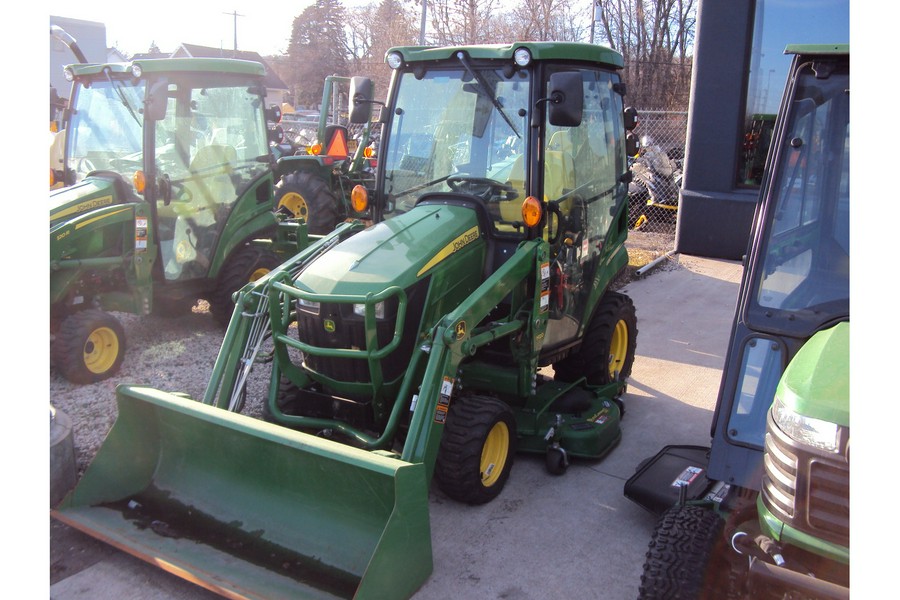 2016 John Deere 1025R