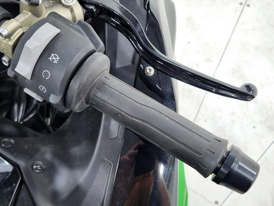 2022 Kawasaki Ninja H2® SX SE