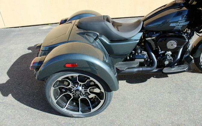 Harley-Davidson® Road Glide 3 2026 FLTRT 84679102 IRON HORSE MTLC