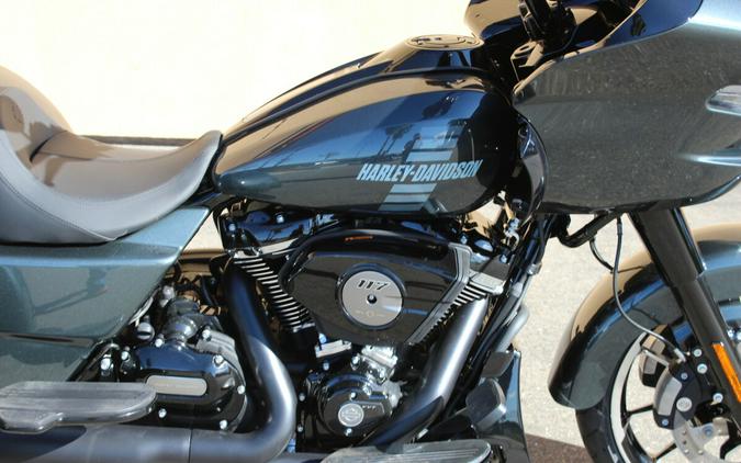 Harley-Davidson® Road Glide 3 2026 FLTRT 84679102 IRON HORSE MTLC