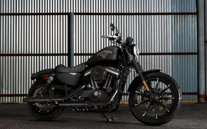 2017 Harley-Davidson® XL883N