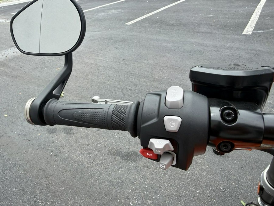 2023 Triumph Rocket 3 R Matte Silver Ice