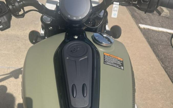 2026 Indian Motorcycle® Scout® Bobber Limited +Tech Moss Green Smoke