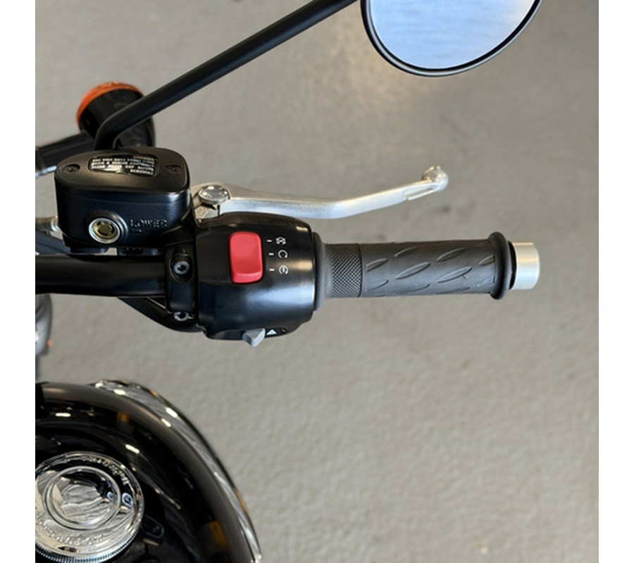 2018 Triumph BONNEVILLE T100 BLACK