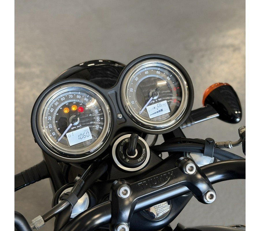 2018 Triumph BONNEVILLE T100 BLACK