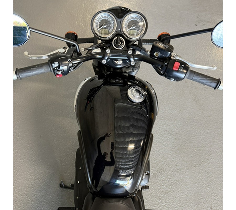 2018 Triumph BONNEVILLE T100 BLACK