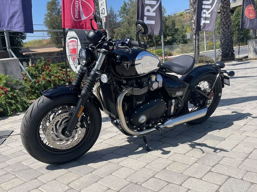 2023 Triumph Bonneville Bobber Chrome Edition Chrome / Jet Black